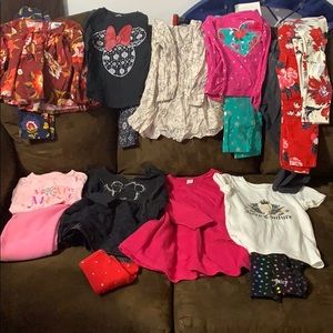 Girls clothing! 8outfits & 3extra pairs of jeans!
